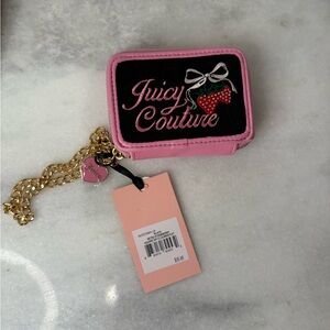 JUICY BLACK COUTURE RETRO STRAWBERRY SQUARE ZIP AROUND CC WRISTLET NWT